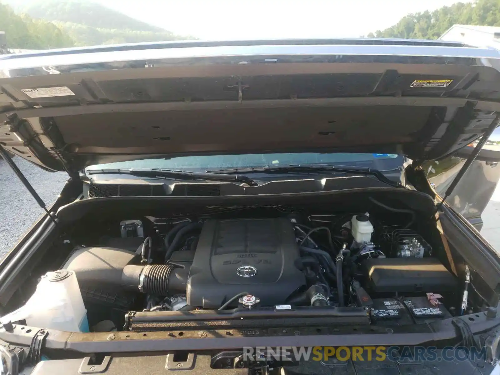 7 Photograph of a damaged car 5TFAY5F1XMX997239 TOYOTA TUNDRA 2021