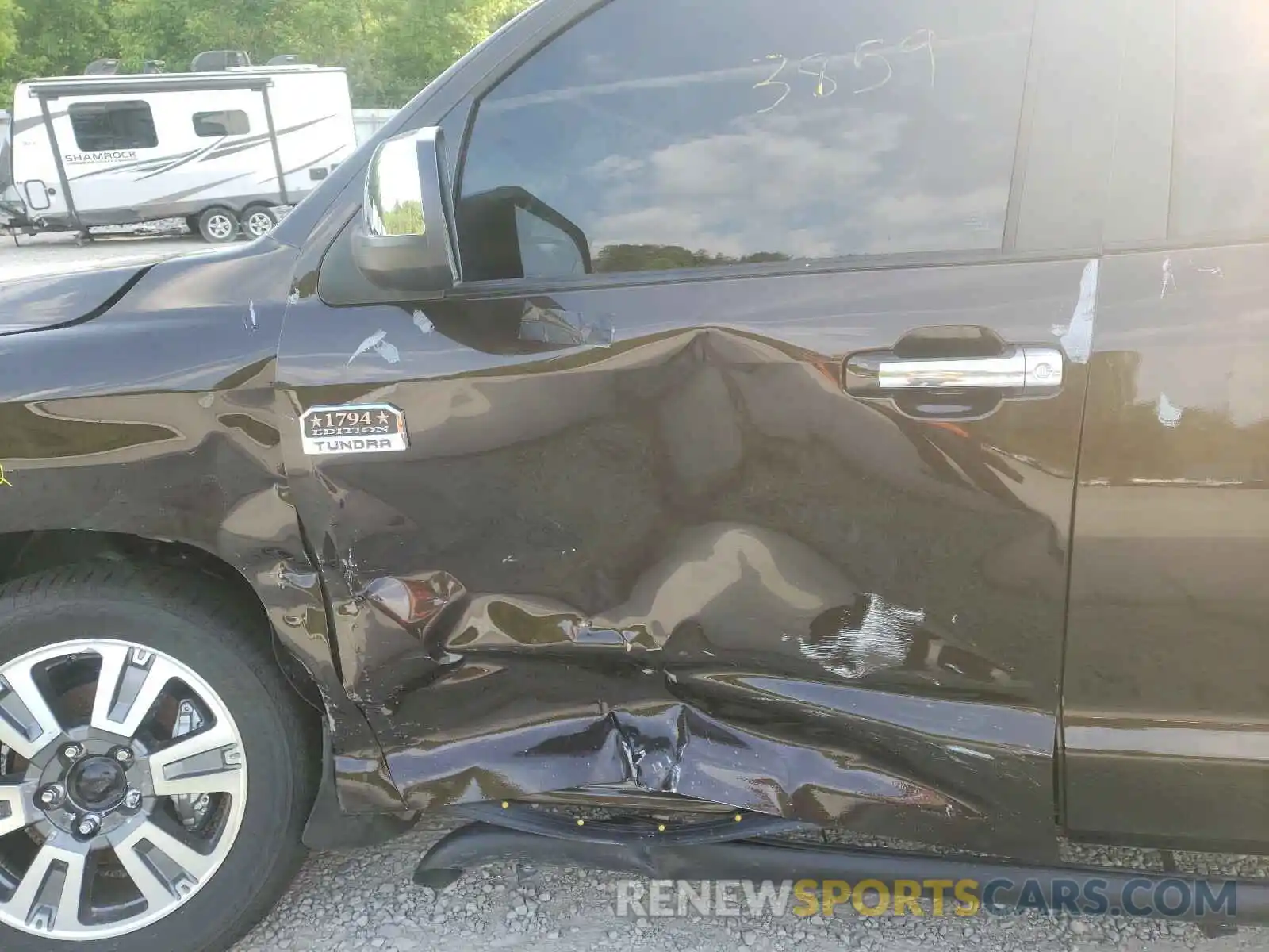 9 Photograph of a damaged car 5TFAY5F1XMX997239 TOYOTA TUNDRA 2021