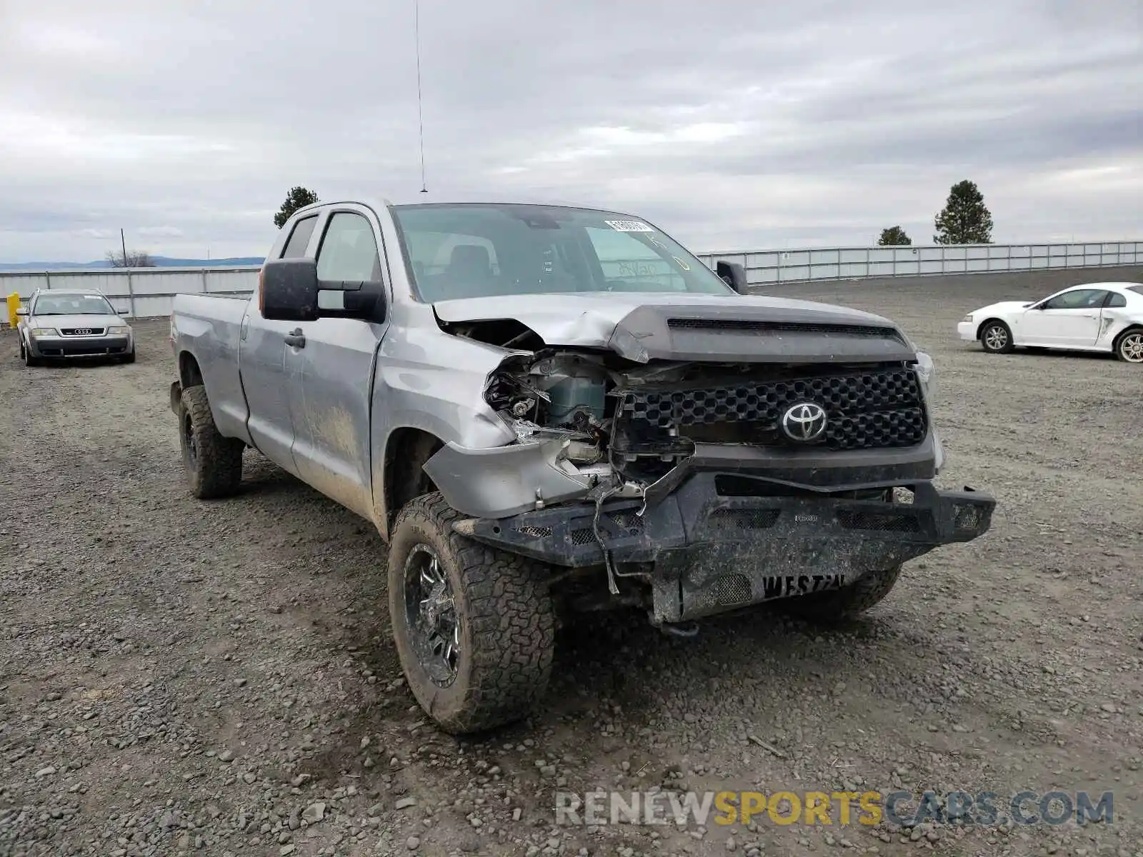 1 Photograph of a damaged car 5TFCY5F18MX027771 TOYOTA TUNDRA 2021