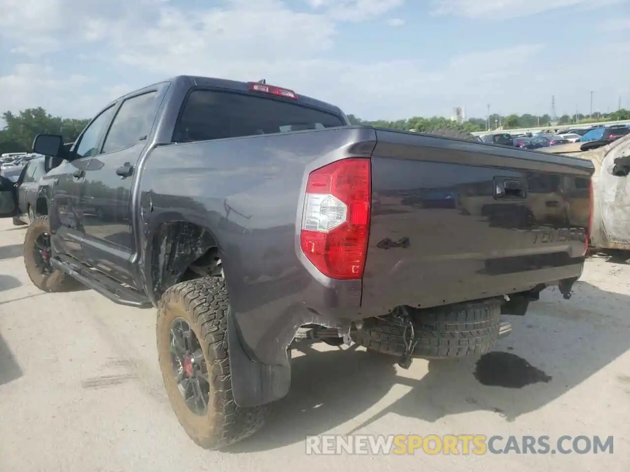 3 Photograph of a damaged car 5TFDY5F11MX020326 TOYOTA TUNDRA 2021