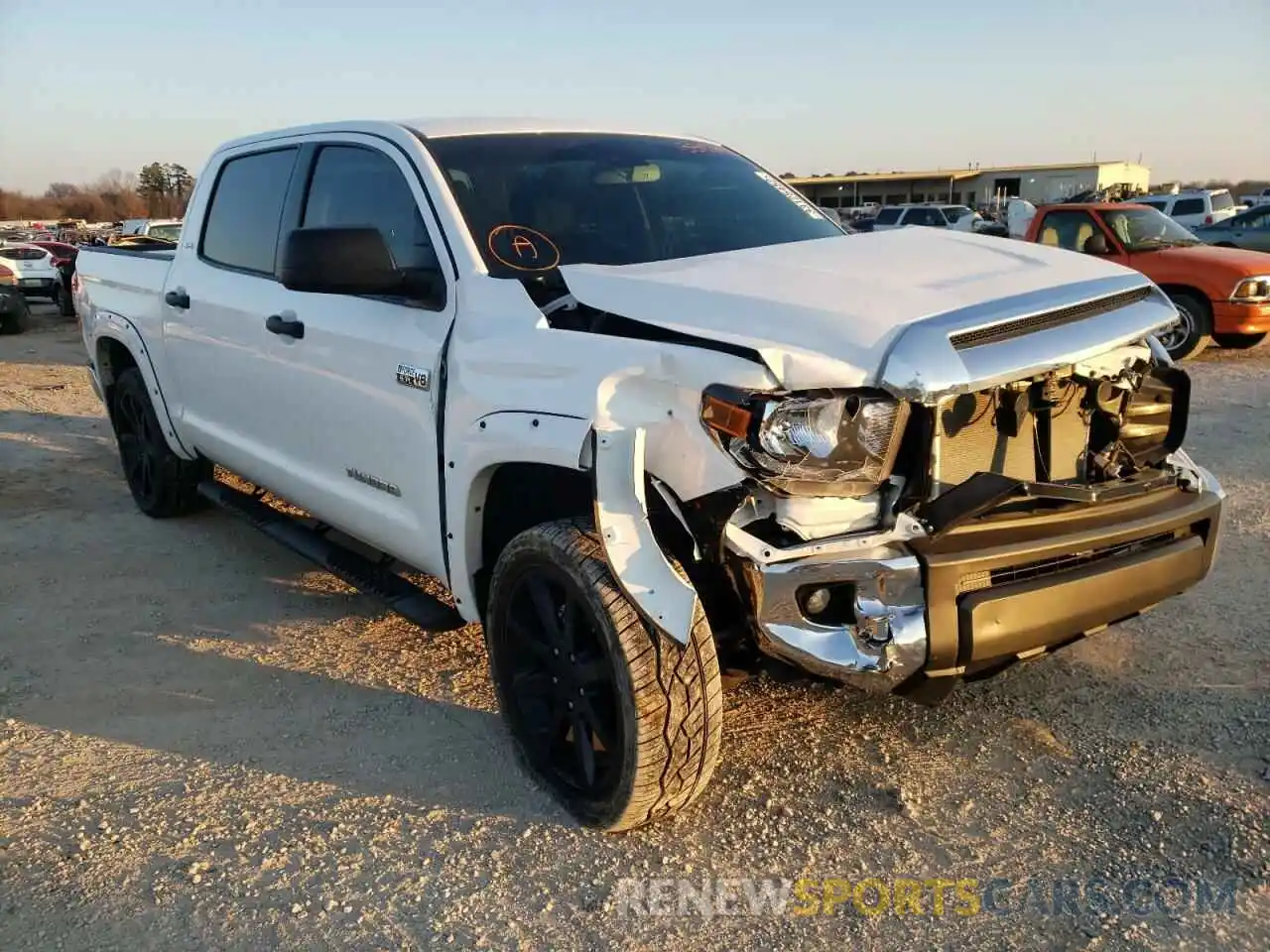 1 Photograph of a damaged car 5TFDY5F11MX022691 TOYOTA TUNDRA 2021