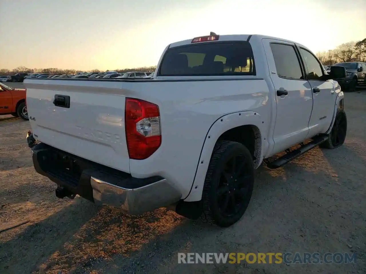 4 Photograph of a damaged car 5TFDY5F11MX022691 TOYOTA TUNDRA 2021