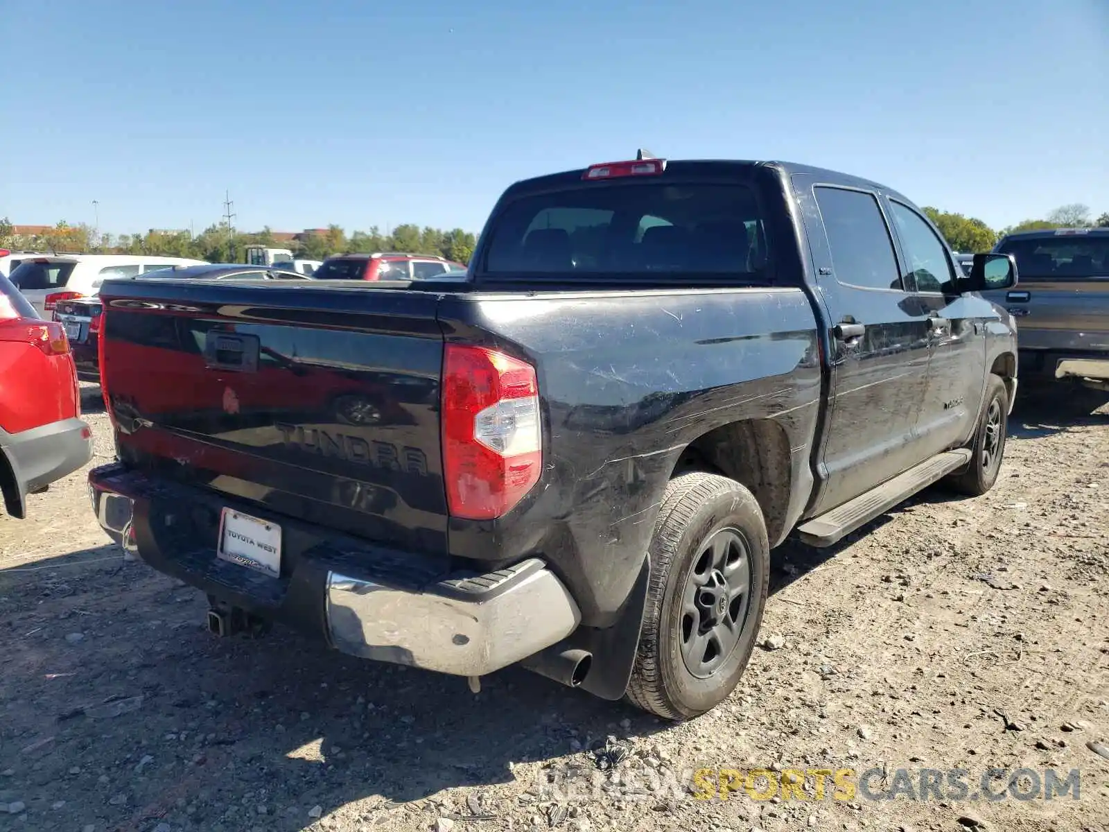 4 Photograph of a damaged car 5TFDY5F11MX958312 TOYOTA TUNDRA 2021