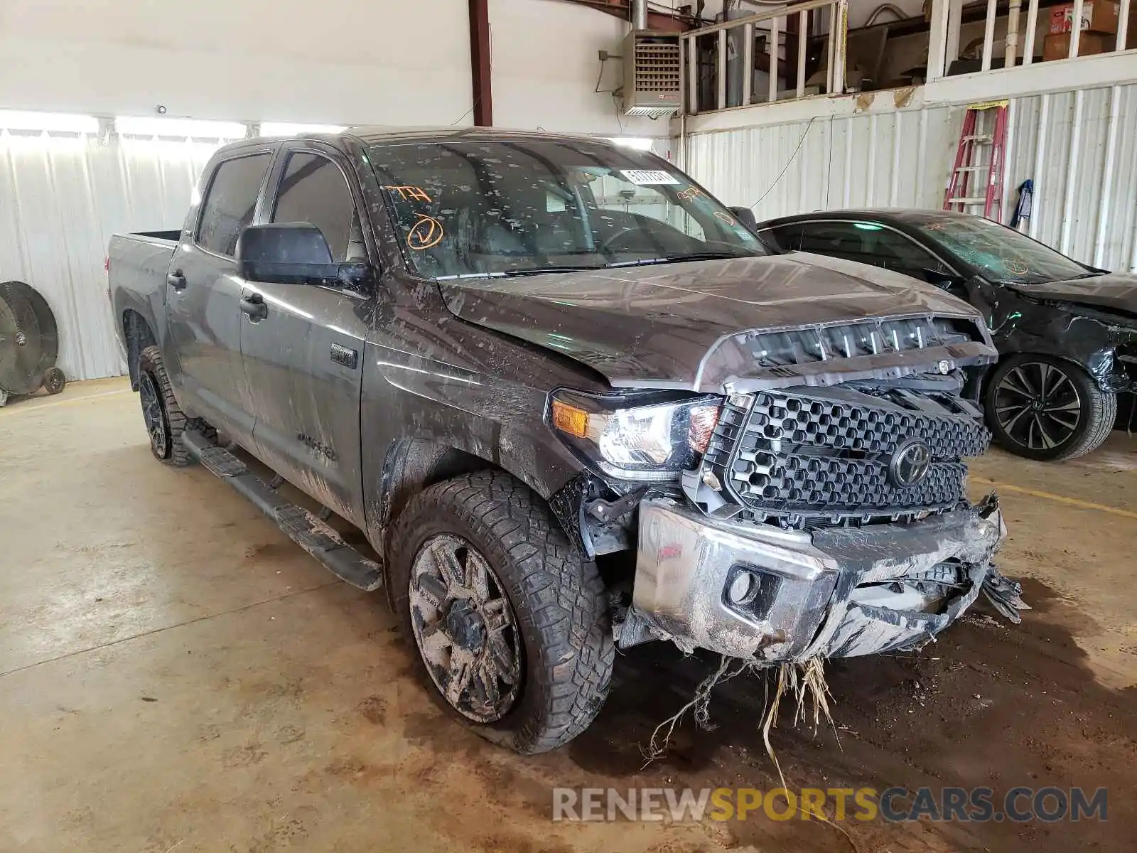 1 Photograph of a damaged car 5TFDY5F11MX963574 TOYOTA TUNDRA 2021