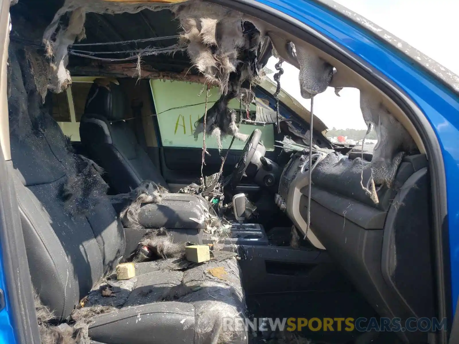 5 Photograph of a damaged car 5TFDY5F11MX992427 TOYOTA TUNDRA 2021