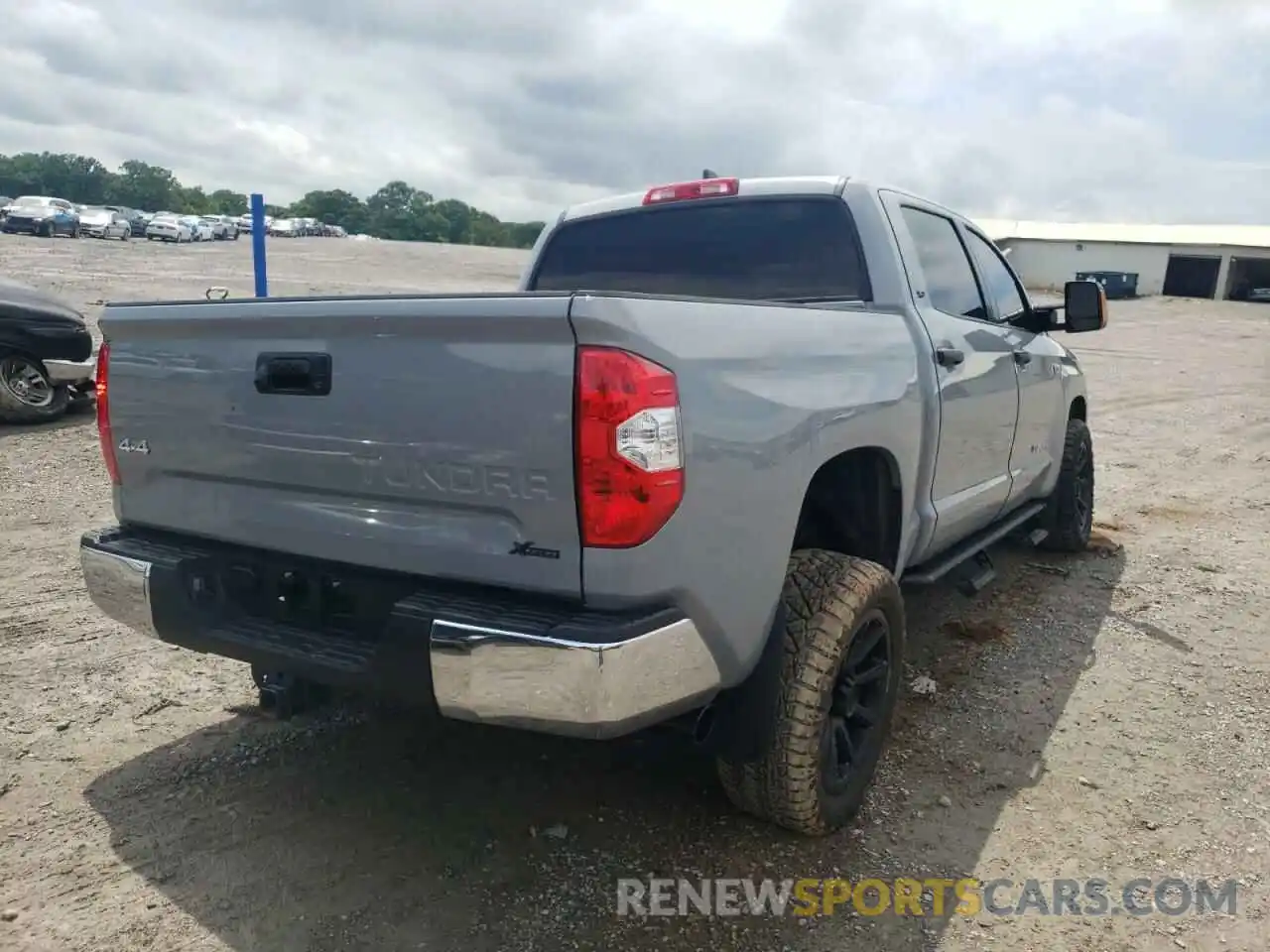 4 Photograph of a damaged car 5TFDY5F12MX008167 TOYOTA TUNDRA 2021