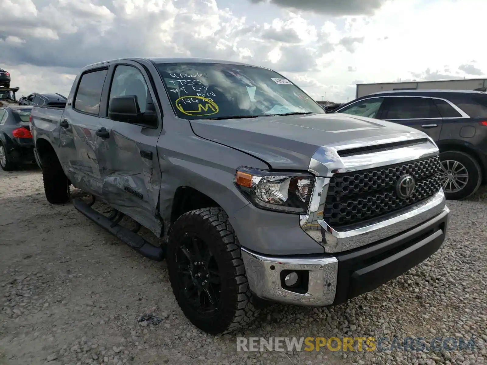 1 Photograph of a damaged car 5TFDY5F12MX008556 TOYOTA TUNDRA 2021