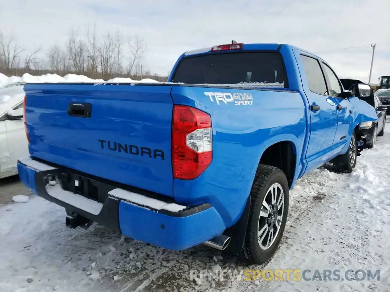 4 Photograph of a damaged car 5TFDY5F12MX012204 TOYOTA TUNDRA 2021