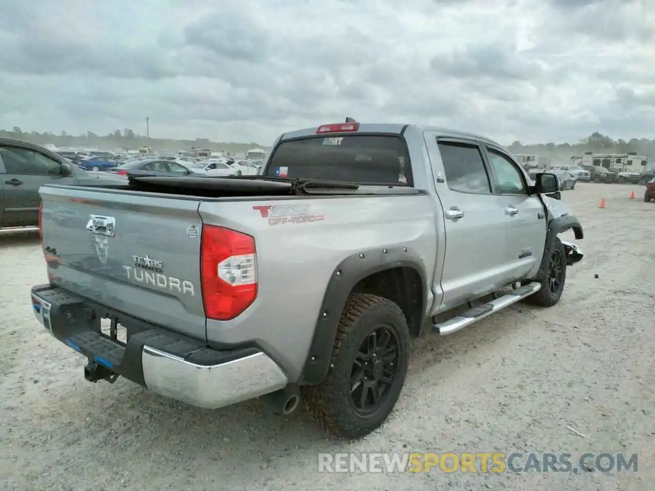 4 Photograph of a damaged car 5TFDY5F12MX969805 TOYOTA TUNDRA 2021