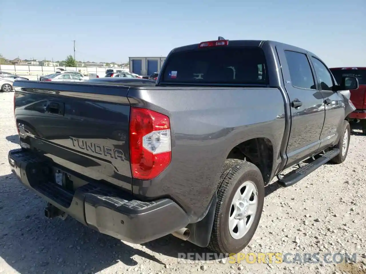 4 Photograph of a damaged car 5TFDY5F13MX031179 TOYOTA TUNDRA 2021