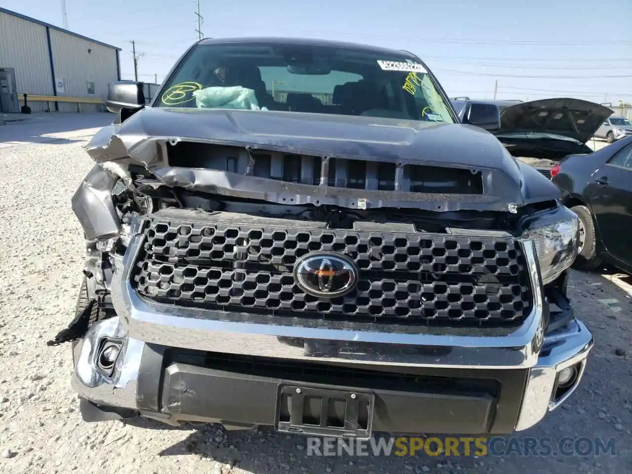 9 Photograph of a damaged car 5TFDY5F13MX031179 TOYOTA TUNDRA 2021