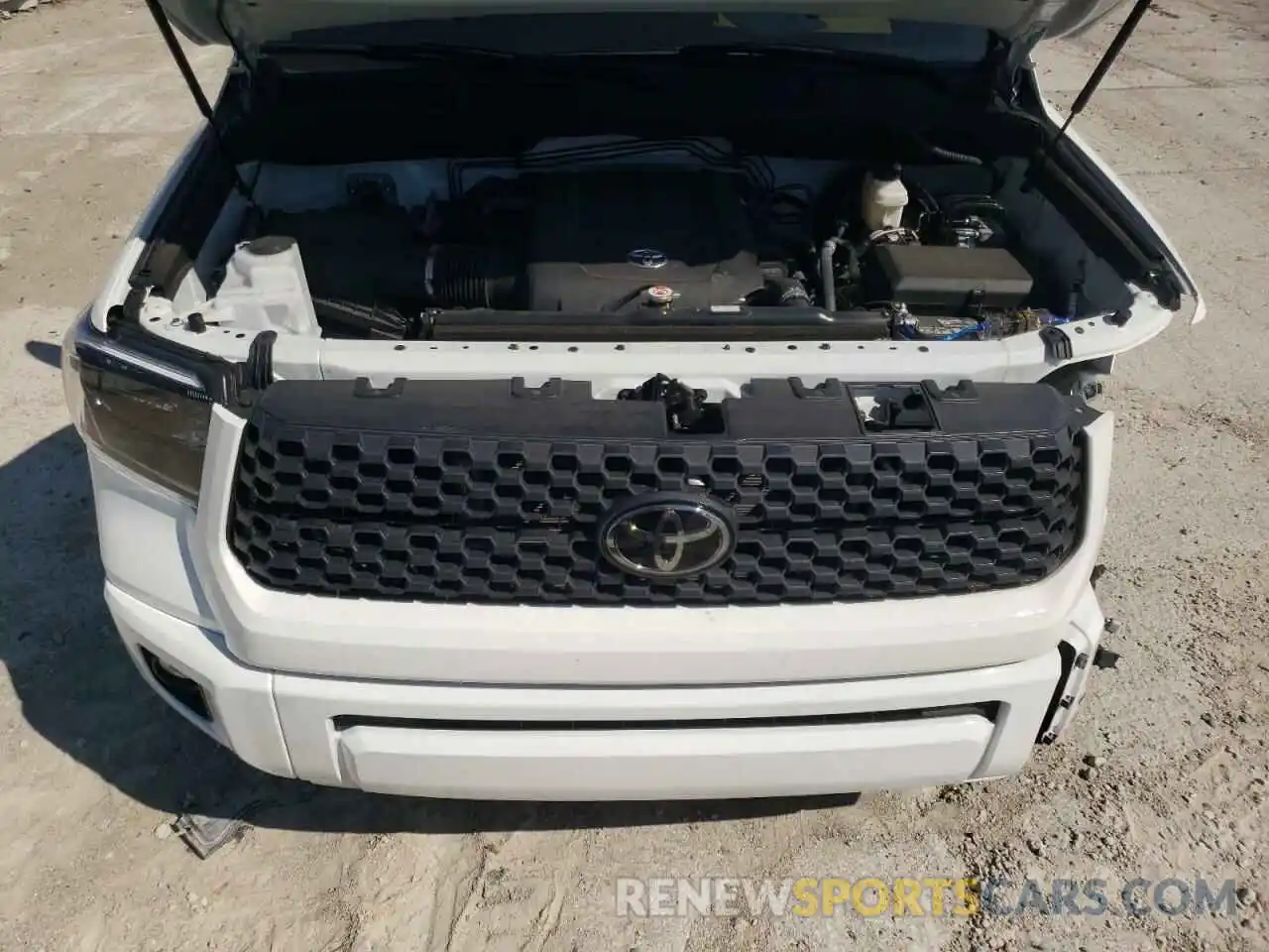 7 Photograph of a damaged car 5TFDY5F13MX032672 TOYOTA TUNDRA 2021