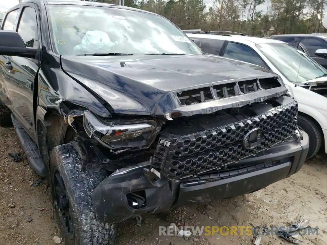 9 Photograph of a damaged car 5TFDY5F13MX971949 TOYOTA TUNDRA 2021