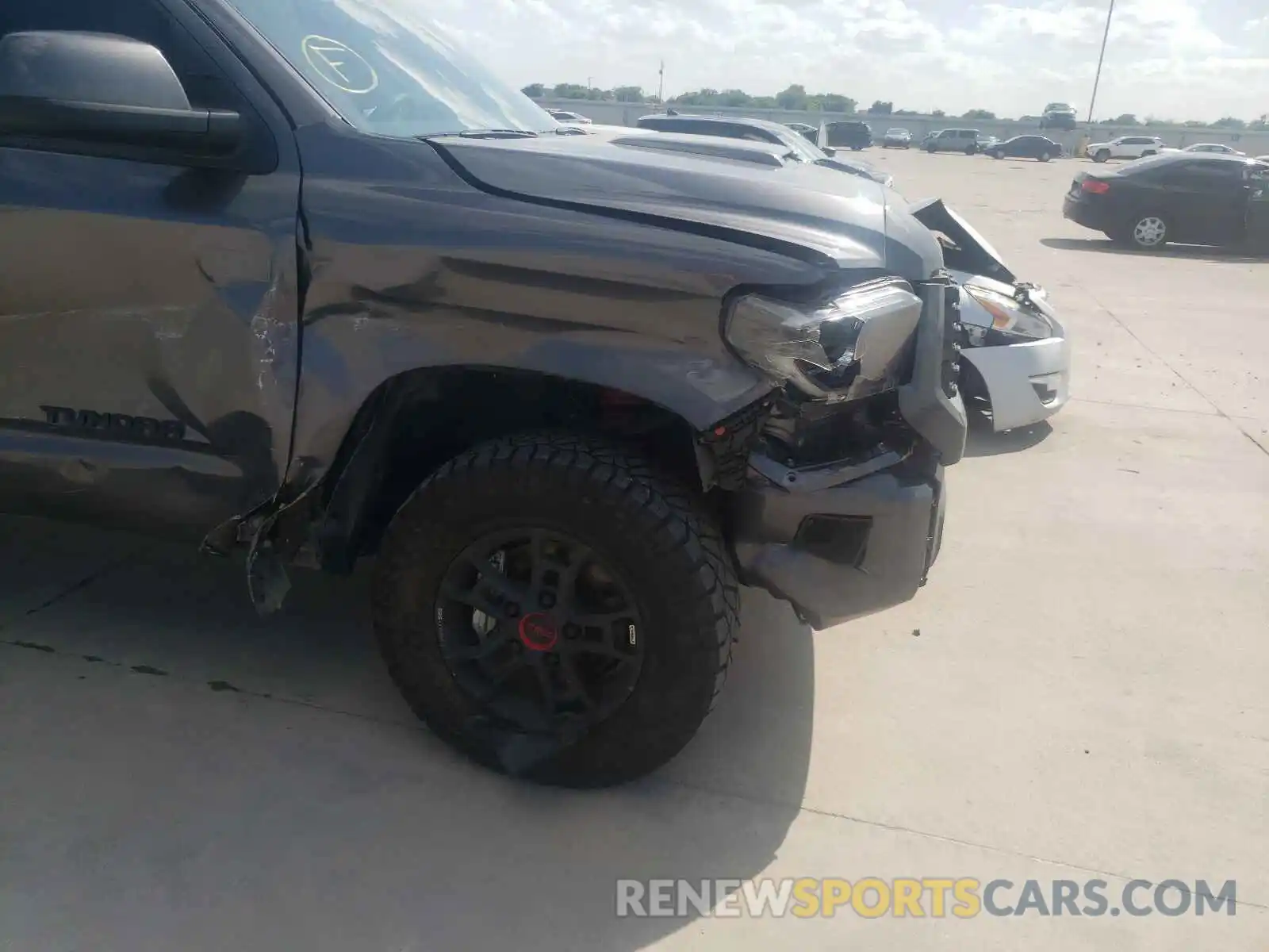 9 Photograph of a damaged car 5TFDY5F14MX003066 TOYOTA TUNDRA 2021