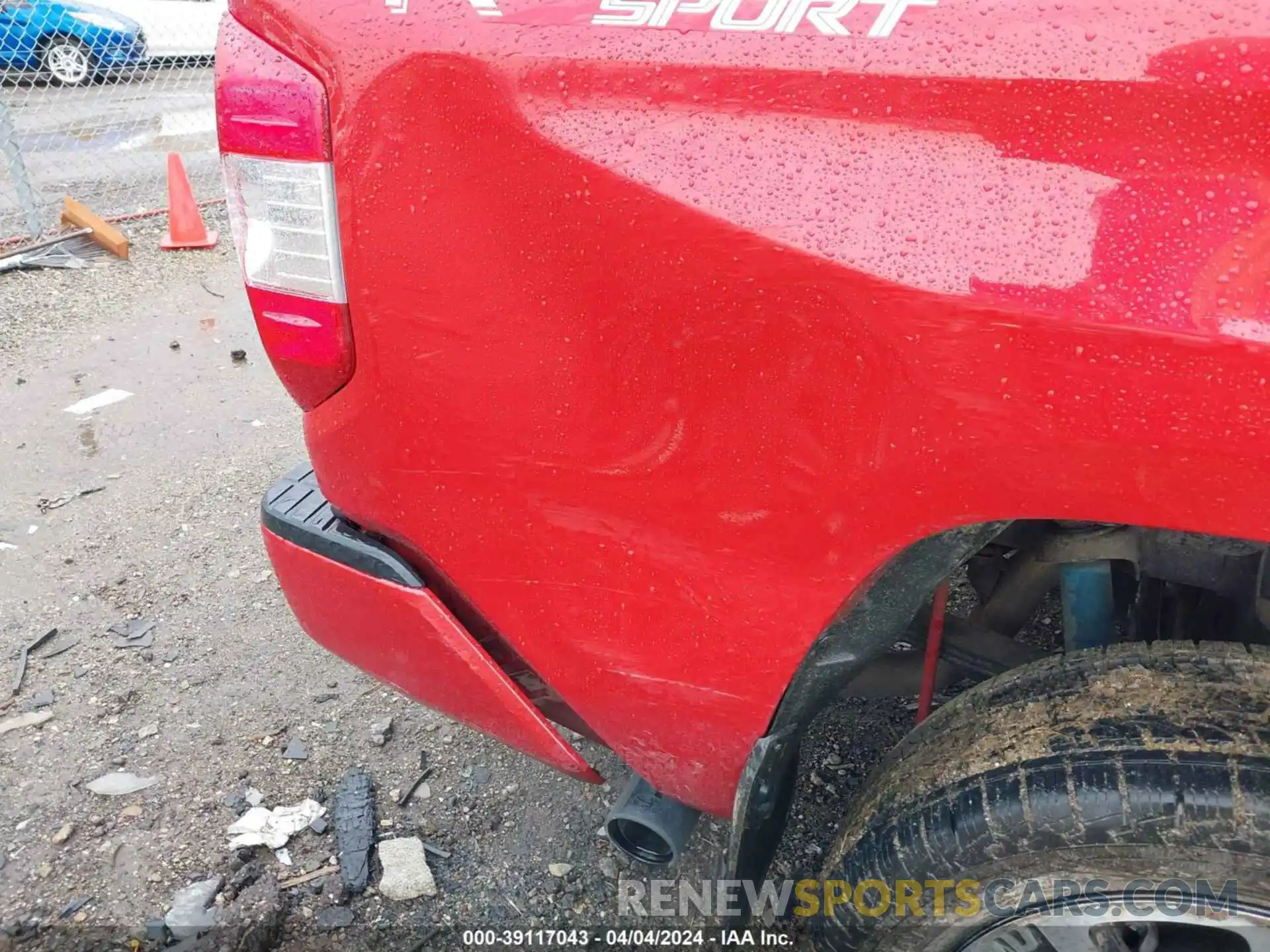 19 Photograph of a damaged car 5TFDY5F14MX037668 TOYOTA TUNDRA 2021