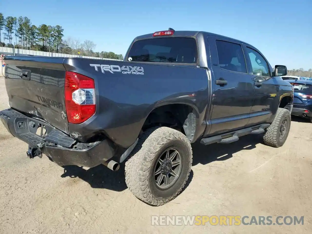 3 Photograph of a damaged car 5TFDY5F14MX962158 TOYOTA TUNDRA 2021