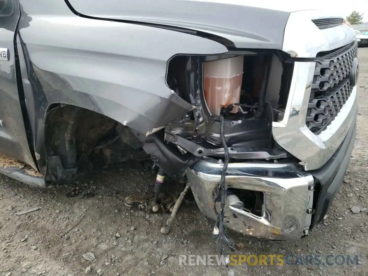 10 Photograph of a damaged car 5TFDY5F14MX965822 TOYOTA TUNDRA 2021