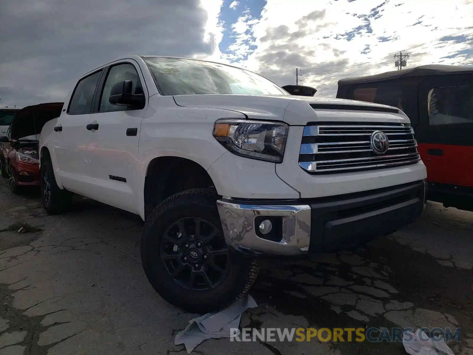 1 Photograph of a damaged car 5TFDY5F14MX978120 TOYOTA TUNDRA 2021