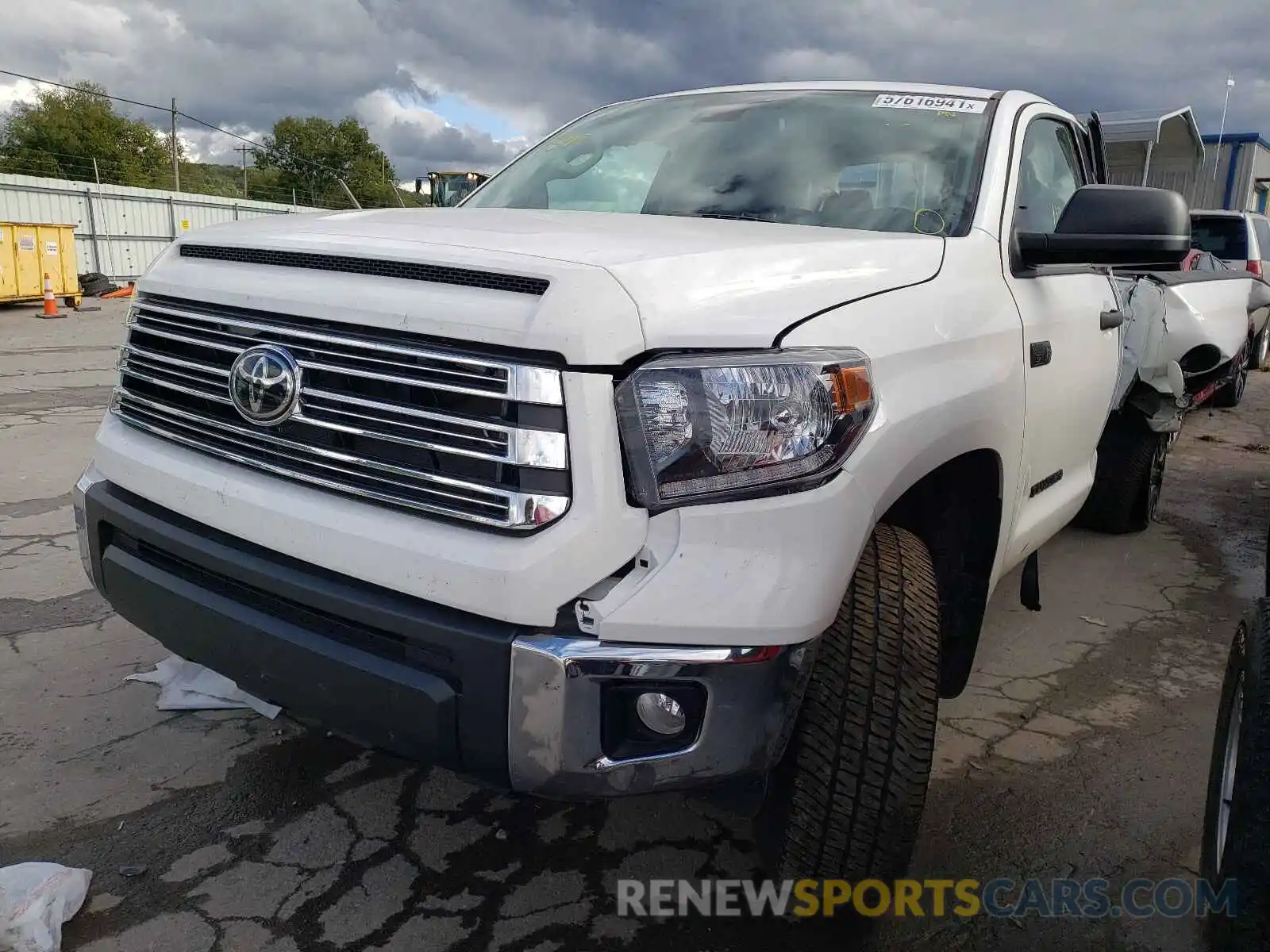 2 Photograph of a damaged car 5TFDY5F14MX978120 TOYOTA TUNDRA 2021