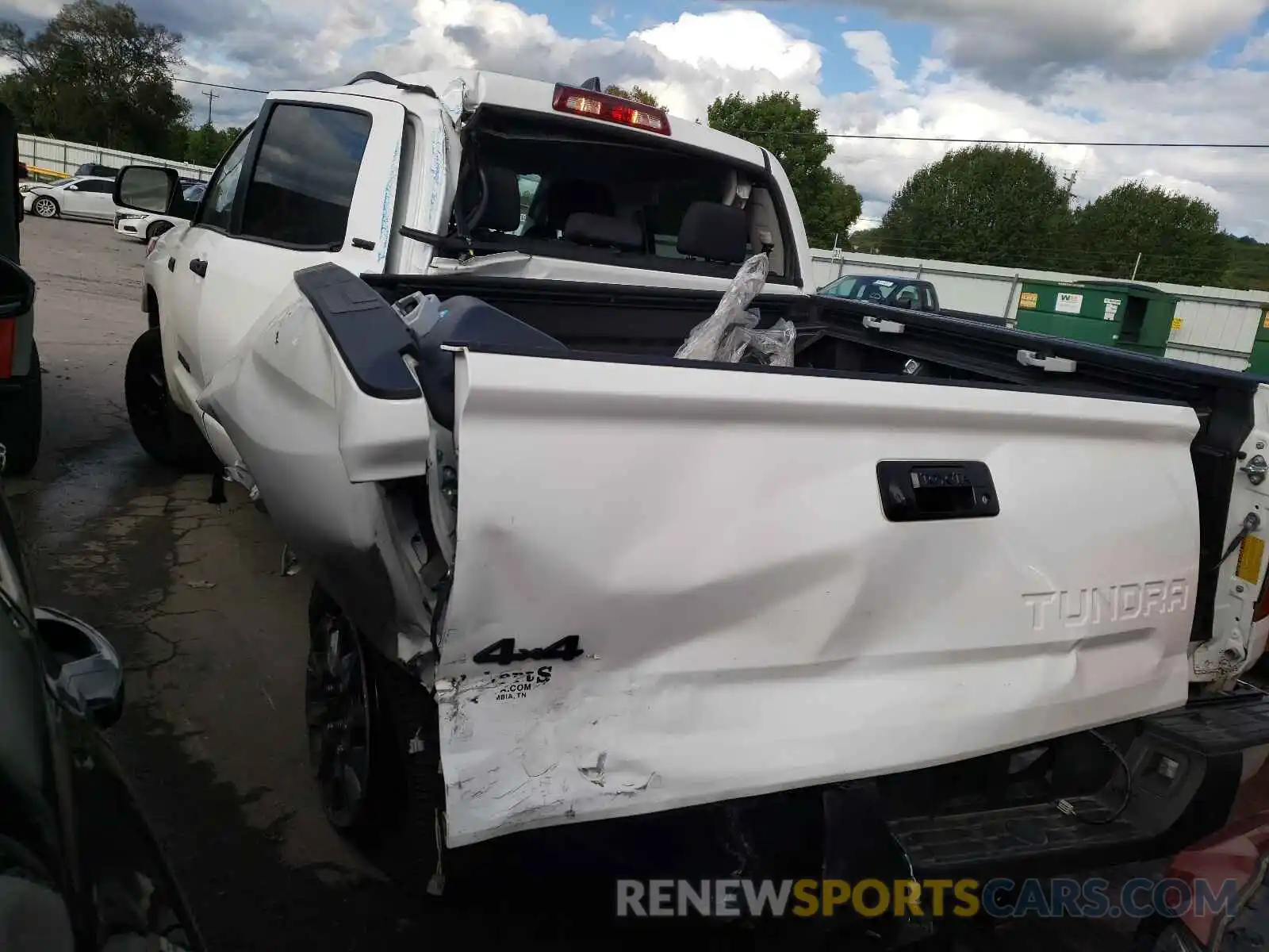 9 Photograph of a damaged car 5TFDY5F14MX978120 TOYOTA TUNDRA 2021