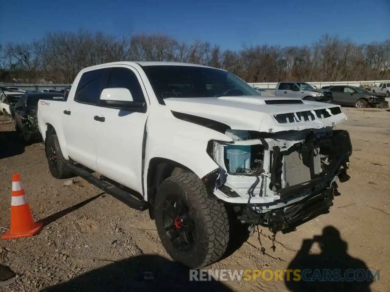 1 Photograph of a damaged car 5TFDY5F14MX991286 TOYOTA TUNDRA 2021