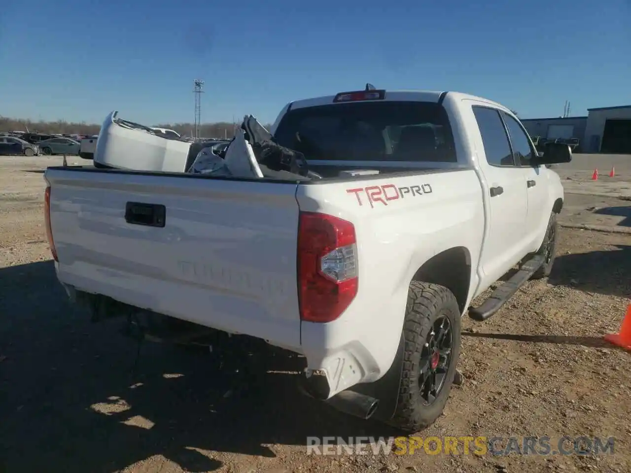 4 Photograph of a damaged car 5TFDY5F14MX991286 TOYOTA TUNDRA 2021