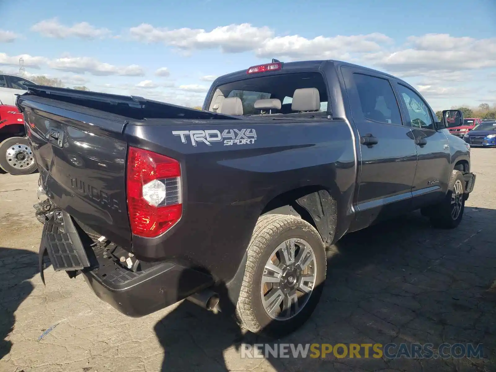 4 Photograph of a damaged car 5TFDY5F14MX996956 TOYOTA TUNDRA 2021