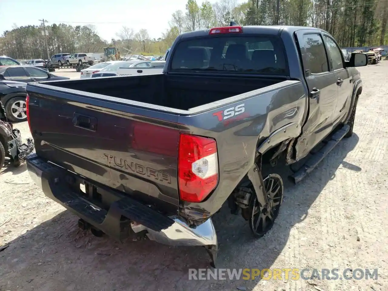 4 Photograph of a damaged car 5TFDY5F15MX023830 TOYOTA TUNDRA 2021