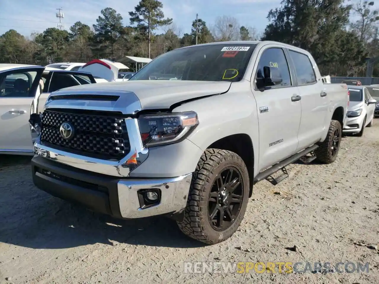 2 Photograph of a damaged car 5TFDY5F15MX025450 TOYOTA TUNDRA 2021