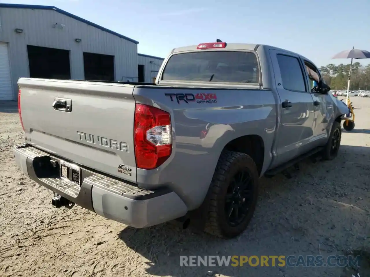 4 Photograph of a damaged car 5TFDY5F15MX025450 TOYOTA TUNDRA 2021