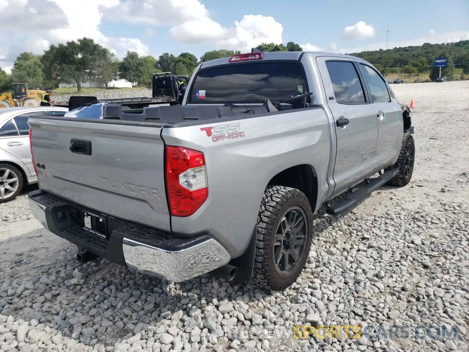 4 Photograph of a damaged car 5TFDY5F15MX026677 TOYOTA TUNDRA 2021