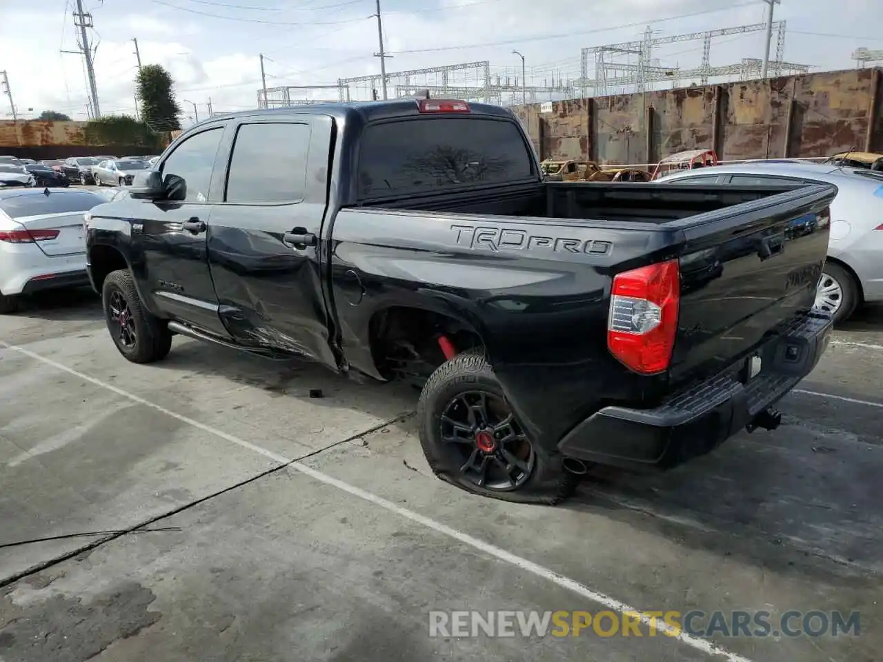 2 Photograph of a damaged car 5TFDY5F15MX965604 TOYOTA TUNDRA 2021