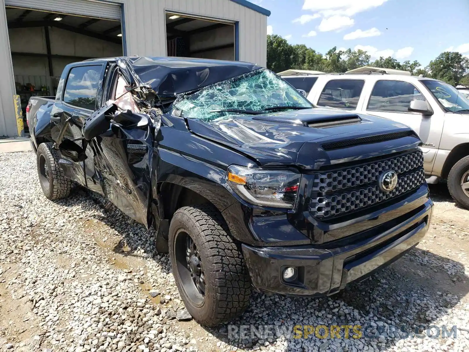 1 Photograph of a damaged car 5TFDY5F15MX967045 TOYOTA TUNDRA 2021