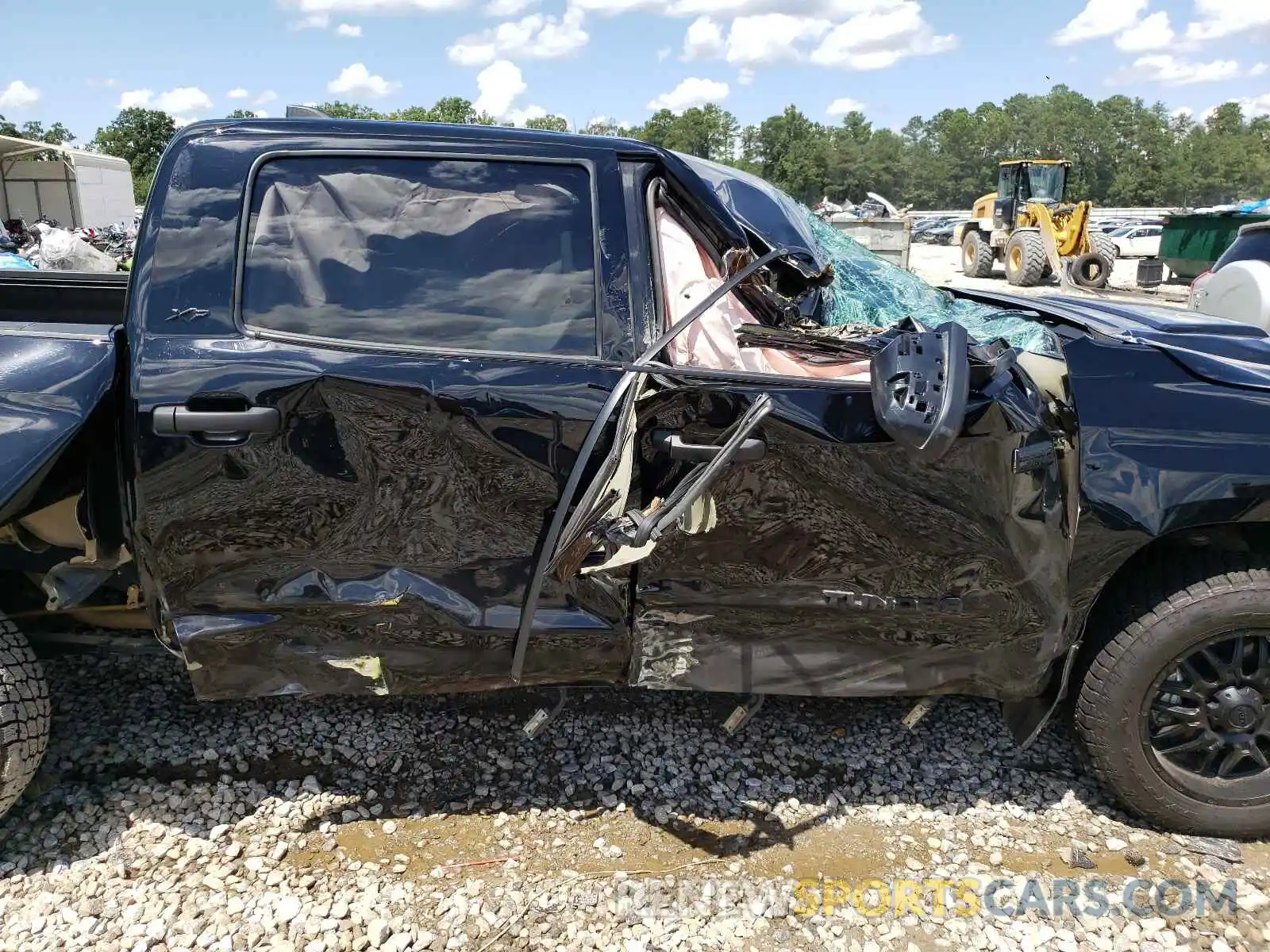 9 Photograph of a damaged car 5TFDY5F15MX967045 TOYOTA TUNDRA 2021