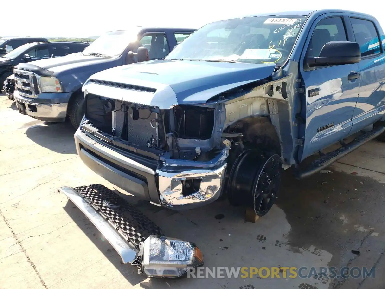 9 Photograph of a damaged car 5TFDY5F15MX976313 TOYOTA TUNDRA 2021