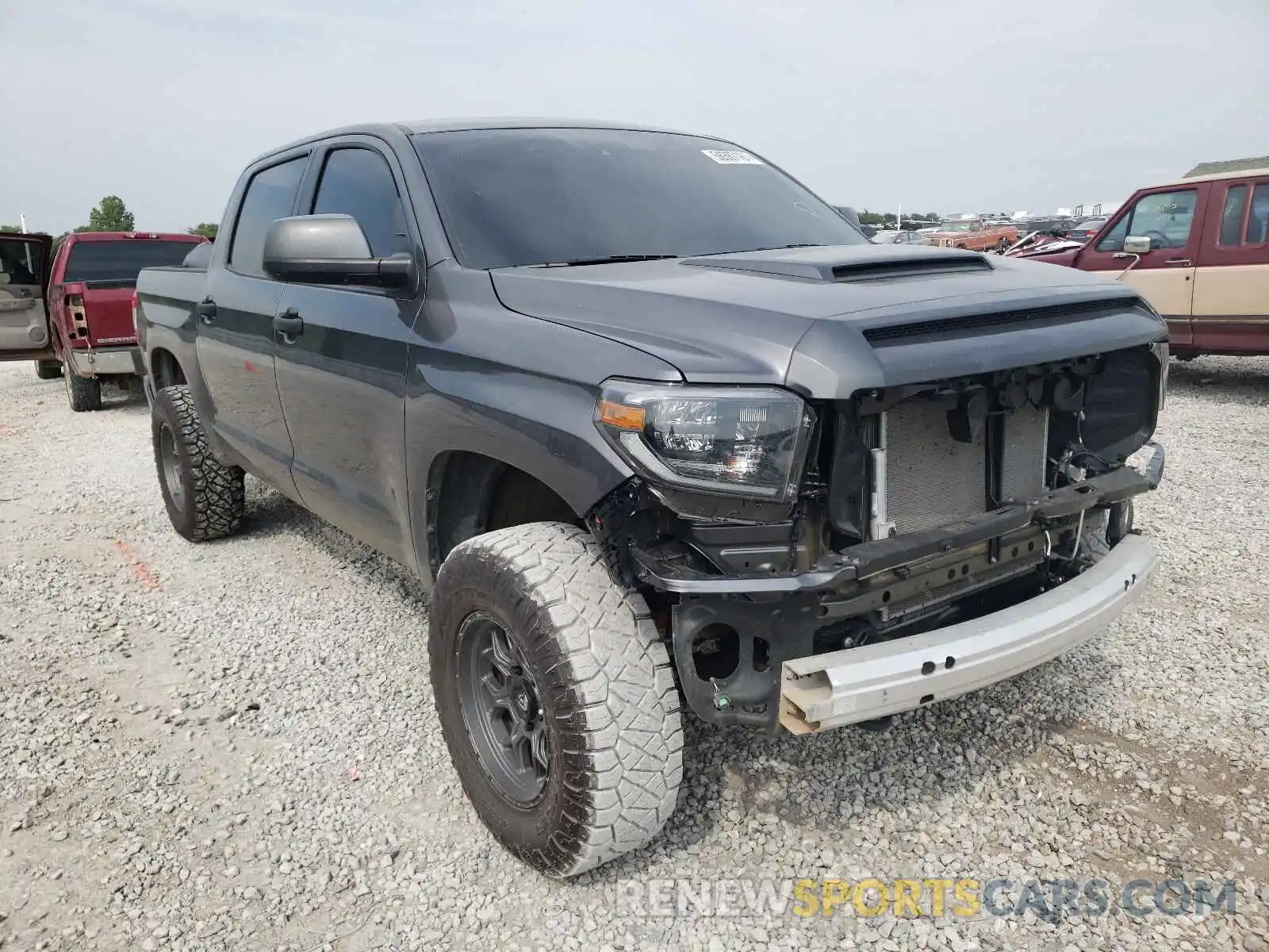 1 Photograph of a damaged car 5TFDY5F15MX990261 TOYOTA TUNDRA 2021