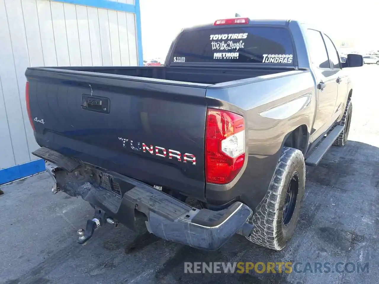 4 Photograph of a damaged car 5TFDY5F15MX992799 TOYOTA TUNDRA 2021