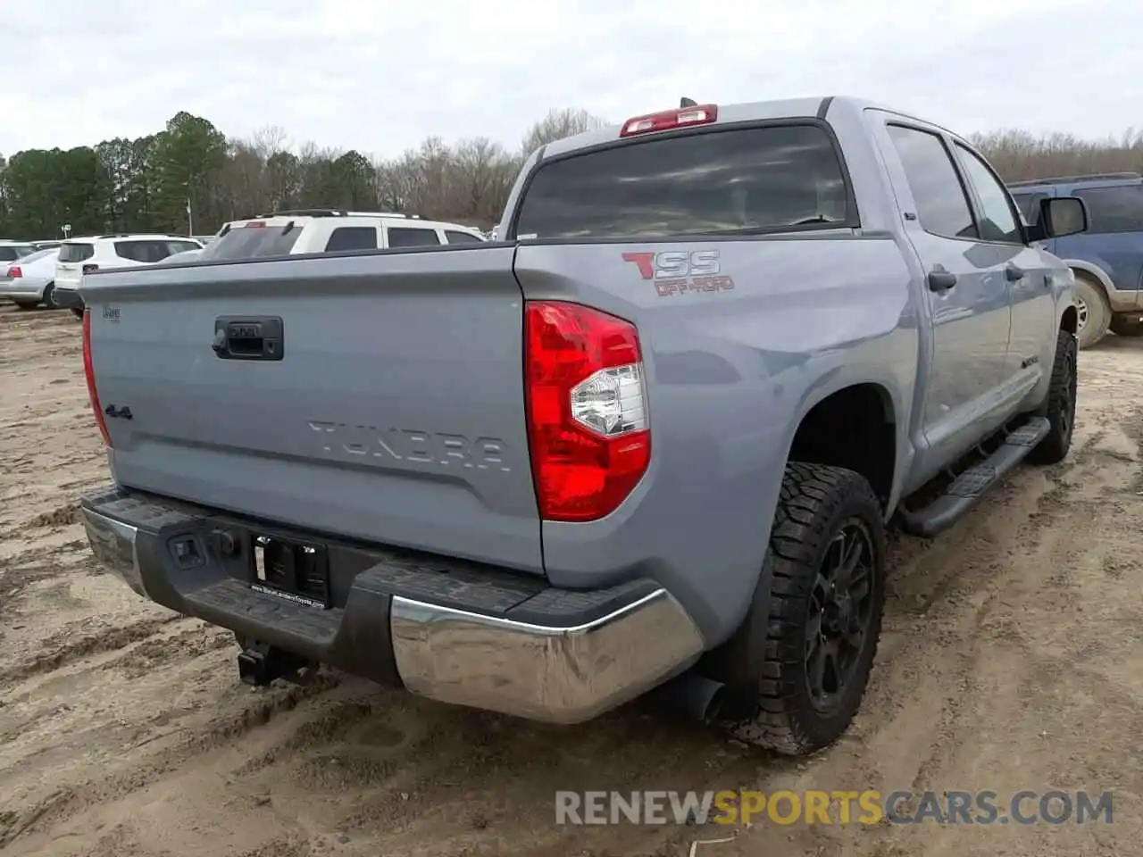 4 Photograph of a damaged car 5TFDY5F16MX980208 TOYOTA TUNDRA 2021