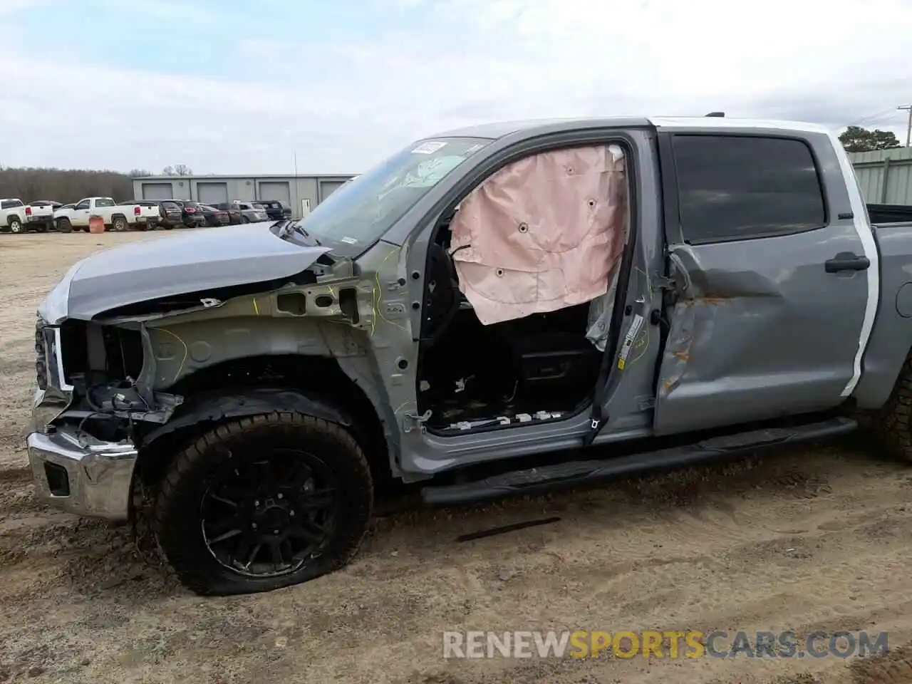 9 Photograph of a damaged car 5TFDY5F16MX980208 TOYOTA TUNDRA 2021