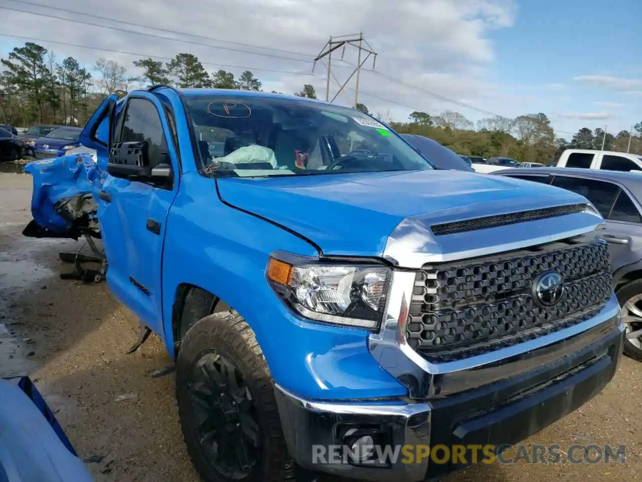 1 Photograph of a damaged car 5TFDY5F17MX002817 TOYOTA TUNDRA 2021