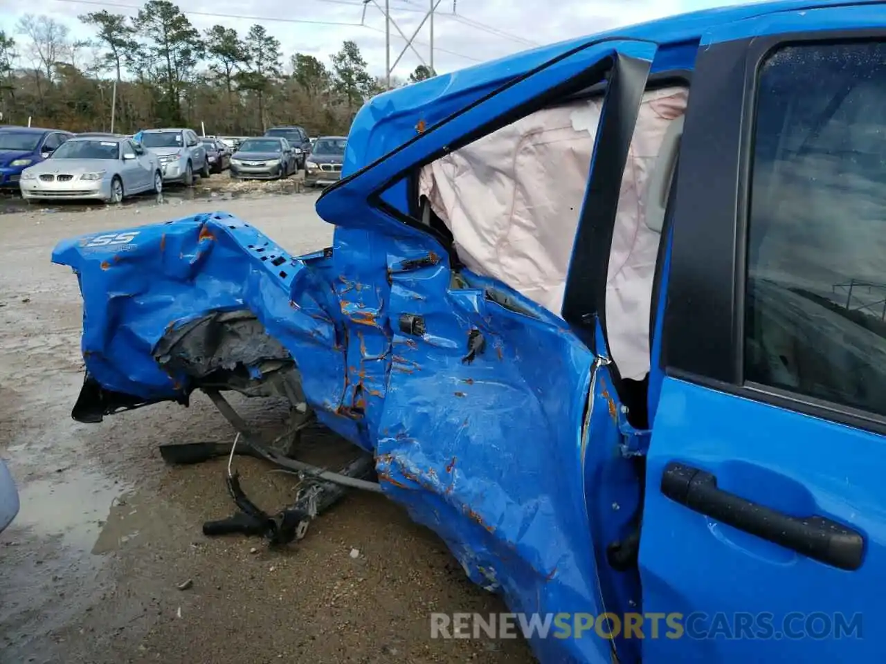 9 Photograph of a damaged car 5TFDY5F17MX002817 TOYOTA TUNDRA 2021