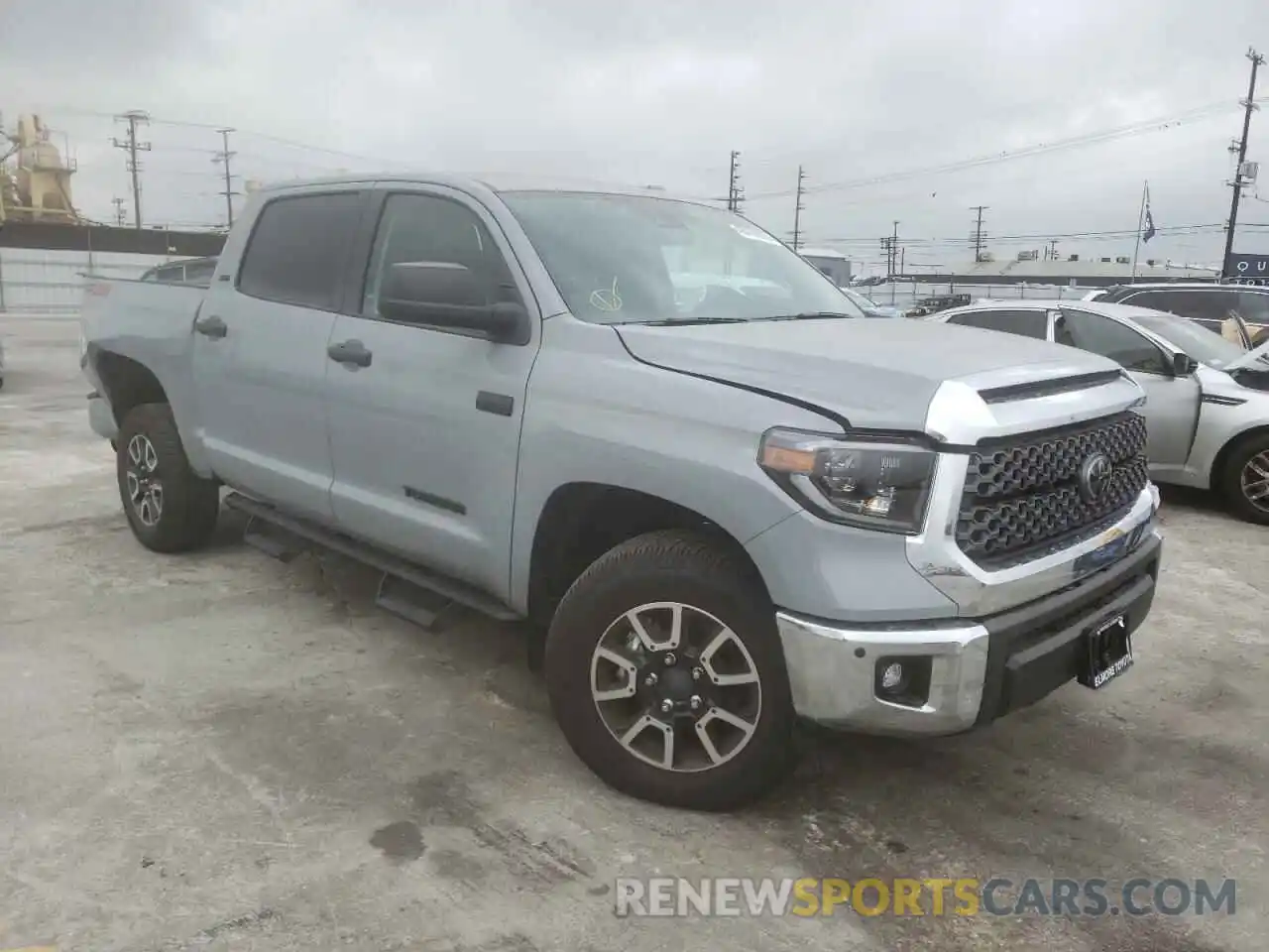 1 Photograph of a damaged car 5TFDY5F17MX023182 TOYOTA TUNDRA 2021