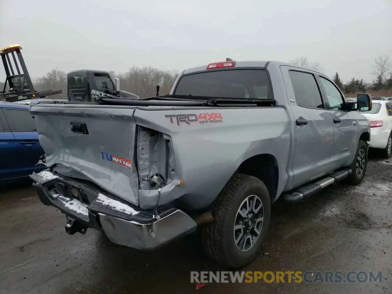 4 Photograph of a damaged car 5TFDY5F17MX984526 TOYOTA TUNDRA 2021