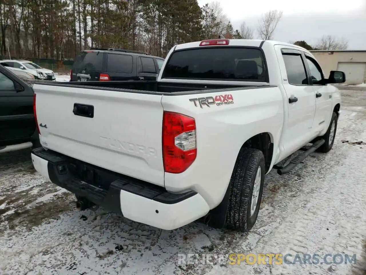 4 Photograph of a damaged car 5TFDY5F18MX014555 TOYOTA TUNDRA 2021