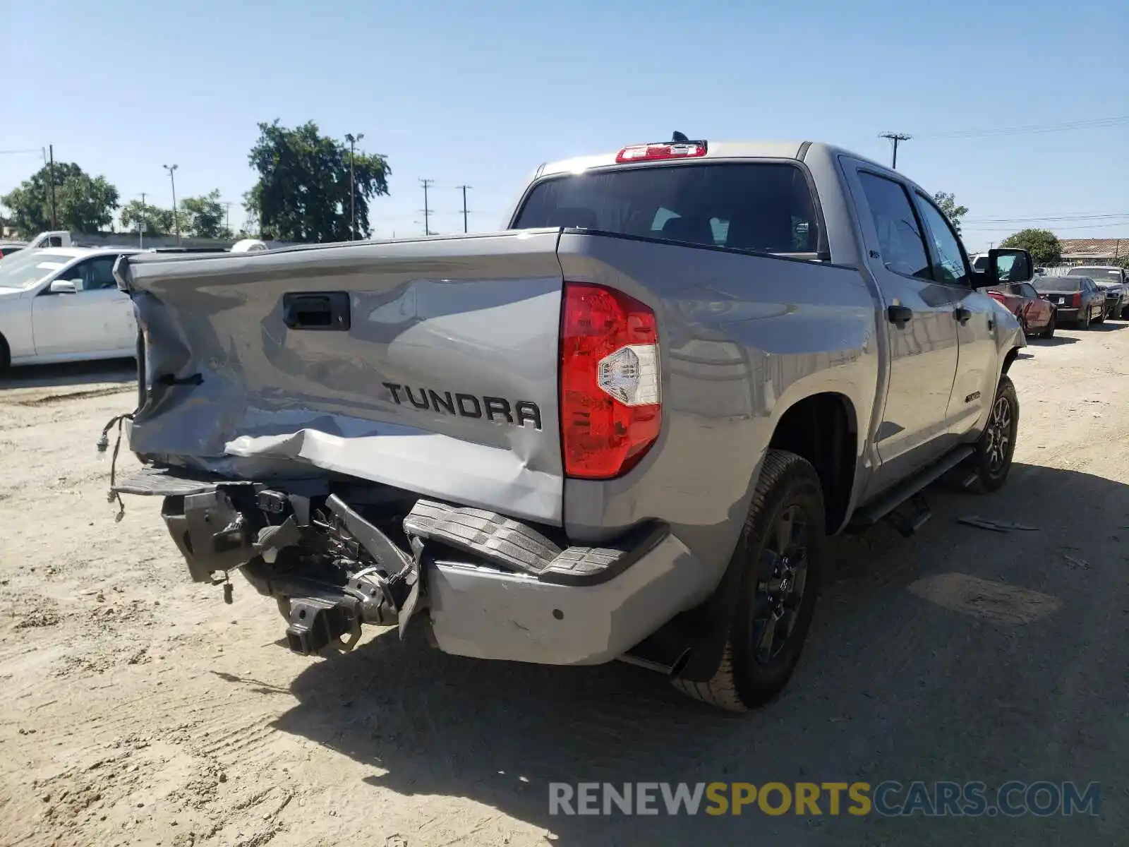 4 Photograph of a damaged car 5TFDY5F18MX018069 TOYOTA TUNDRA 2021