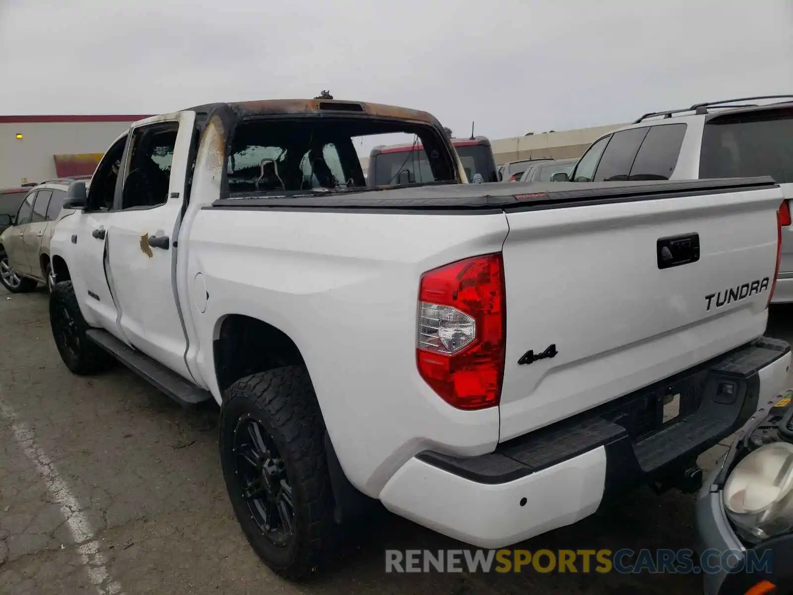 3 Photograph of a damaged car 5TFDY5F18MX956198 TOYOTA TUNDRA 2021