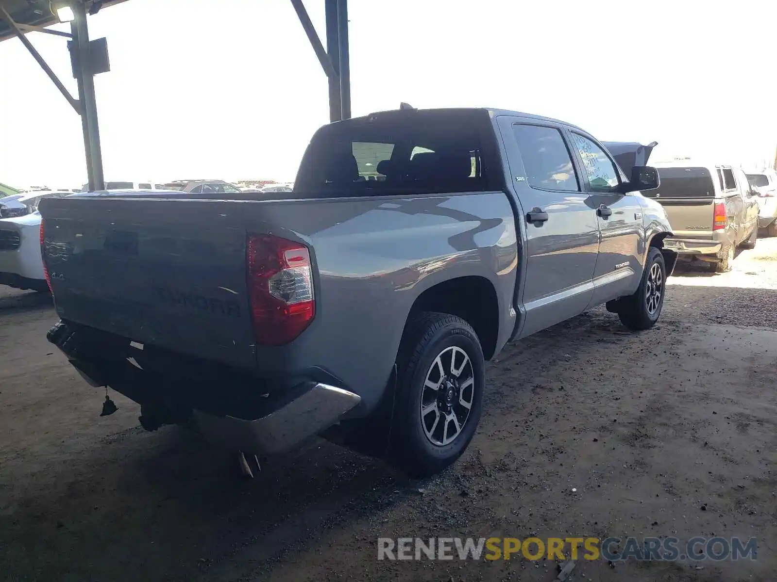 4 Photograph of a damaged car 5TFDY5F18MX967878 TOYOTA TUNDRA 2021