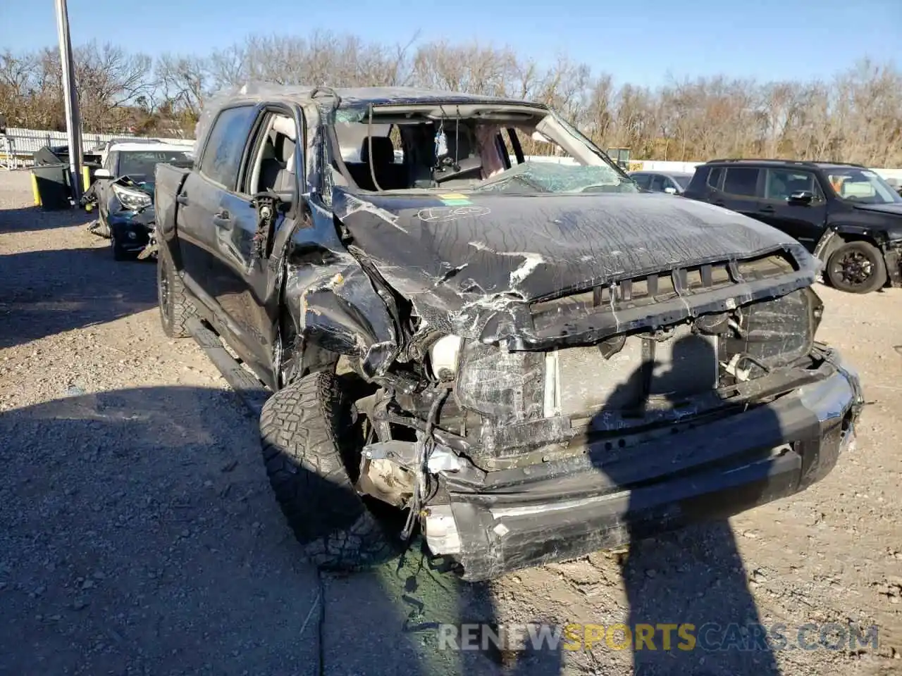 1 Photograph of a damaged car 5TFDY5F18MX999035 TOYOTA TUNDRA 2021