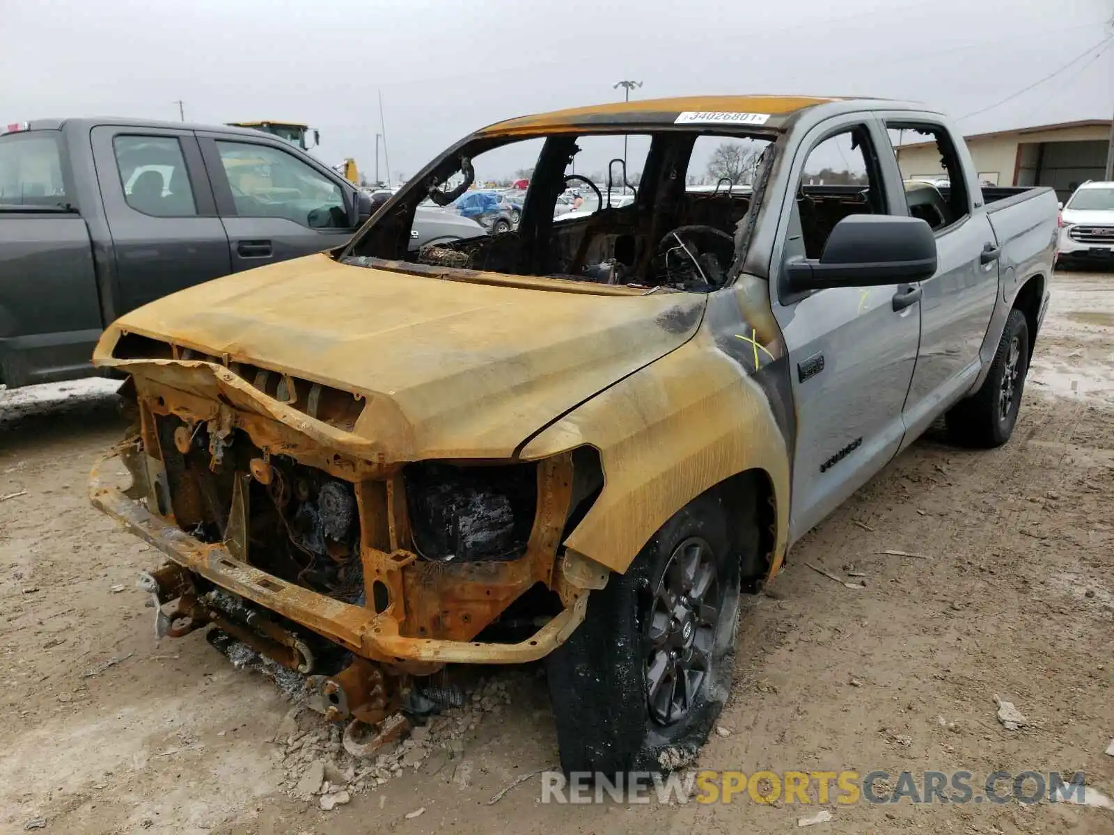 2 Photograph of a damaged car 5TFDY5F19MX962561 TOYOTA TUNDRA 2021