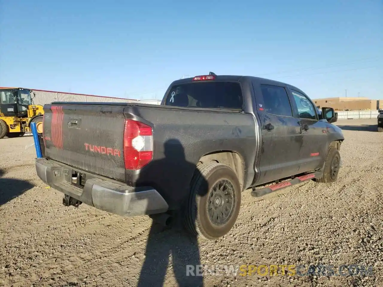 4 Photograph of a damaged car 5TFDY5F19MX984382 TOYOTA TUNDRA 2021